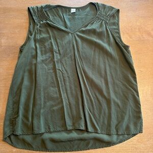 Old Navy Dark Green Sleeveless Blouse